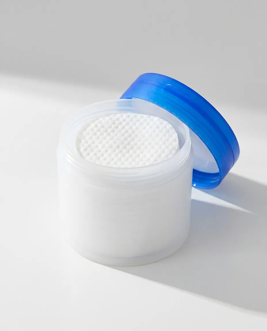 علبة Zero Pore Pad مفتوحة ويظهر رص pad داخلها