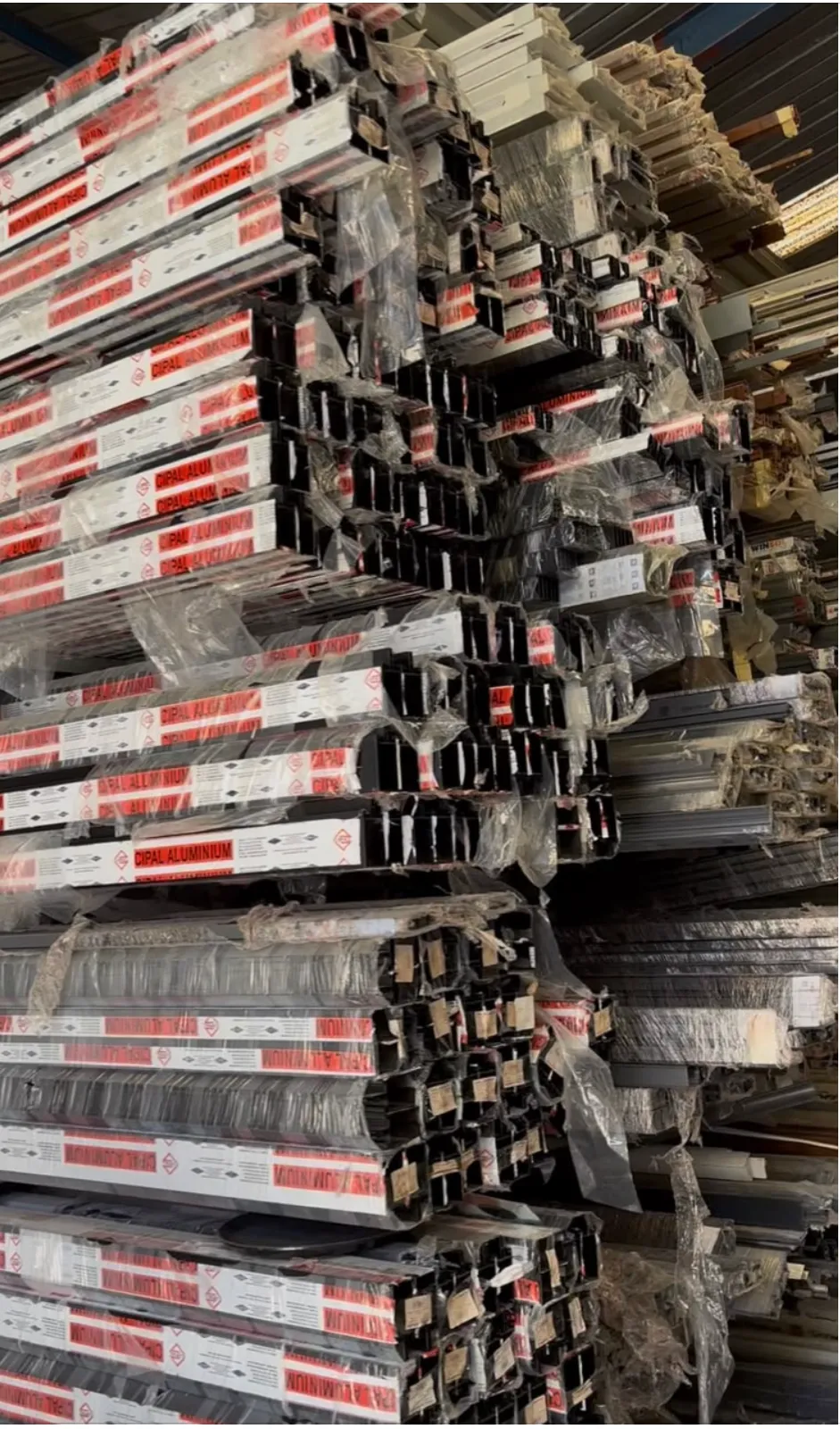 Profilés aluminium en stock